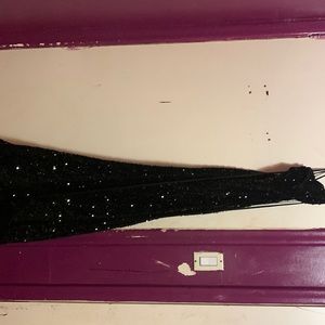 Size Xs sequin backless dress in black